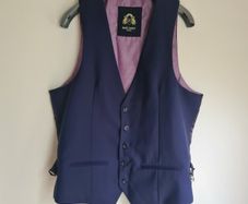 Mens Marc Darcy London waistcoat Size 40R