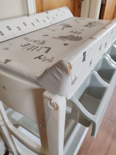 Babylo 2-in-1 Baby Changing Table & Bath