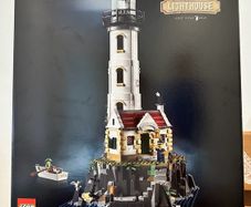 Lego Motorised Lighthouse 21335