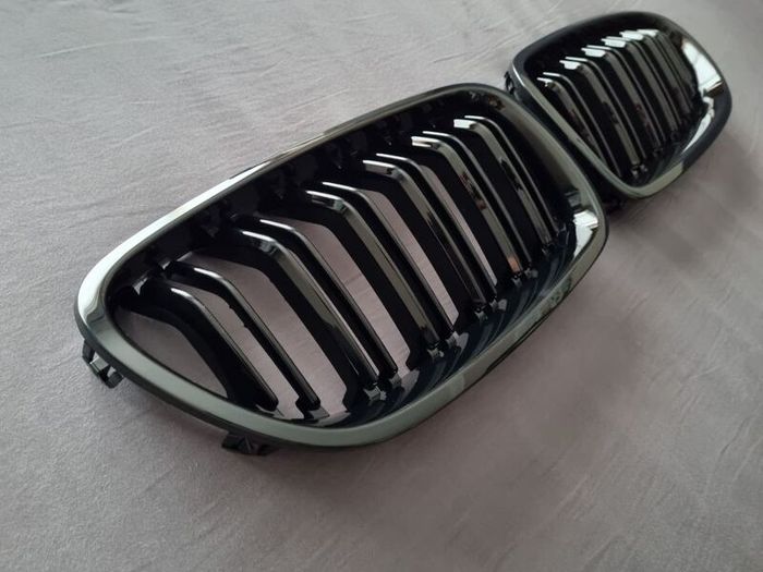 BMW 5 Series F10 F11 Gloss Black Kidney Grilles Brand New