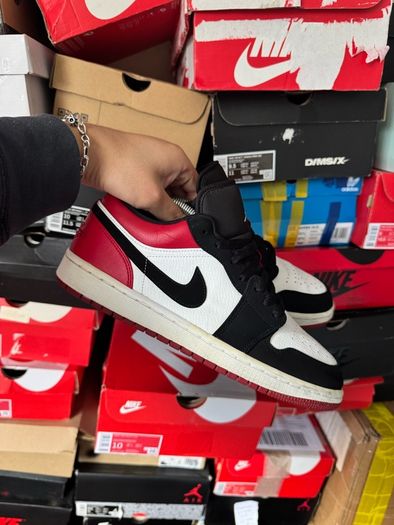 Nike Air Jordan 1 Low Black Toe 553558-116