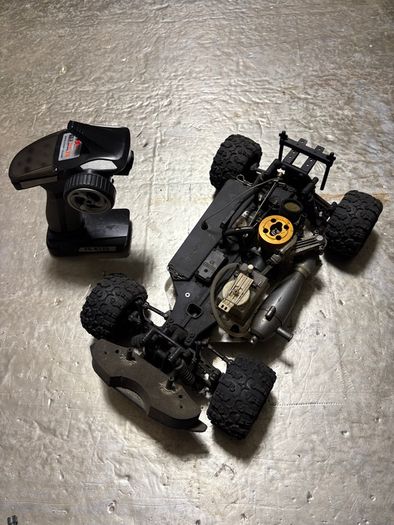 2x Rc 1/10 nitro car