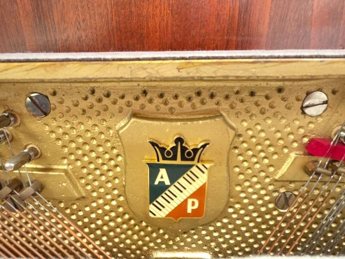 Hyundai Upright Piano
