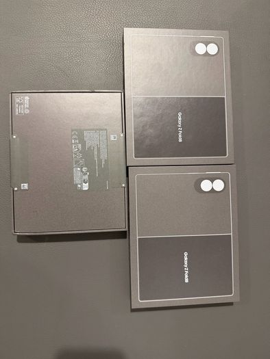 Samsung  Z Fold 8,256GB (IRISH STOCK) Brand New Sealed 2 Years Samsung Warranty RECEIPT