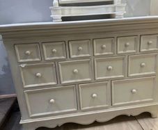 chest of drawer and mirror
