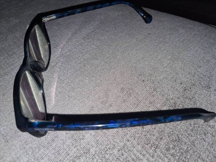 Free With Anything Bought Out Of My Ads!! - Converse Glass Frames - RRP - 130.00 - Approx - Size - Width - 140mm x Dept - 140mm - Height - 45mm