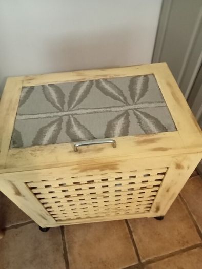 Laundry box