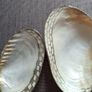 Twos company mother of pearl trinket  dishes x 2 Image 4