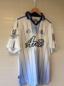 Dublin Jersey. Season 2004/2006. Official Oneills Dublin Goalkeepers Jersey From 2004. Authentic Original From 2004. Not A Modern Day Remake.