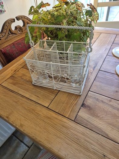 Vintage French Wire Egg Holder
