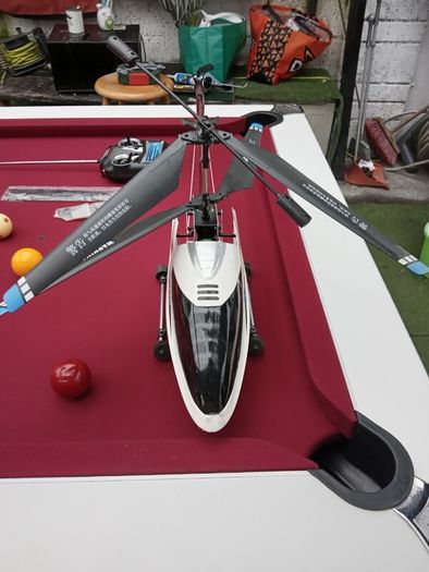 RC helicopter