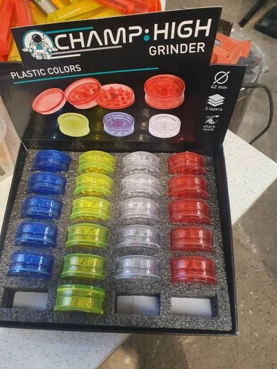 grinder and accessories