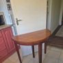 Folding round table Image 2