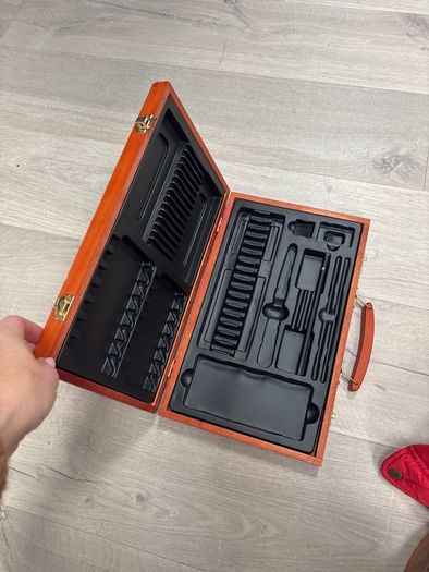 Wooden case/box from art set