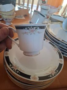 Crown Ming Fine China Jiang Shiang