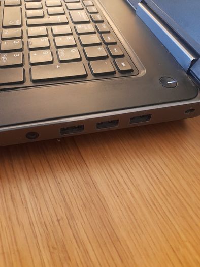 Dell precision i7 32gb ram- 4gb graphics- 500gb ssd.17.3 screen