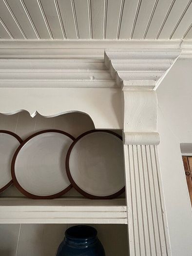 Kitchen dresser