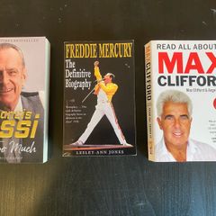 Showbiz / Music Books
