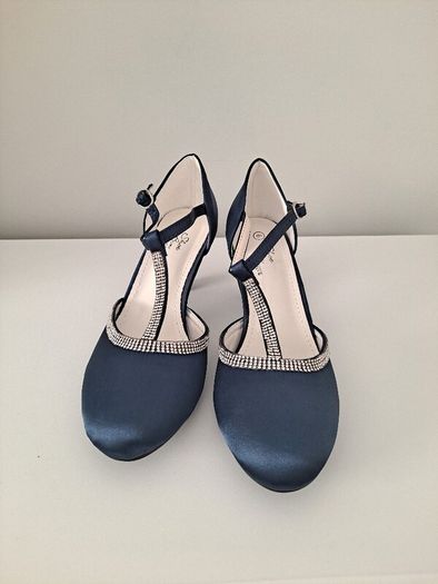 Shoebox Boutique Navy Heels
