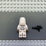 lego Star Wars sw1178 Snowtrooper minifigure- Female, Printed Legs, Dark Tan Hands, Light Nougat Head, Angry Smile Image 2