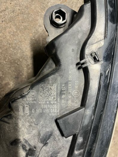 Audi a3 2018  right headlight original