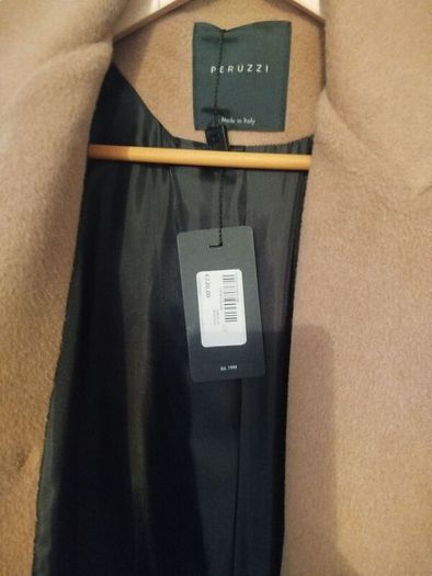 BNWT Peruzzi Womens coat