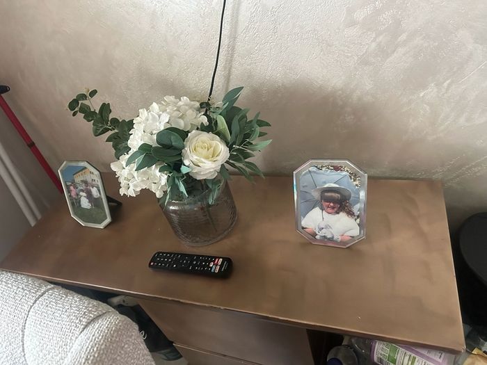 Free Marble Console Tablet