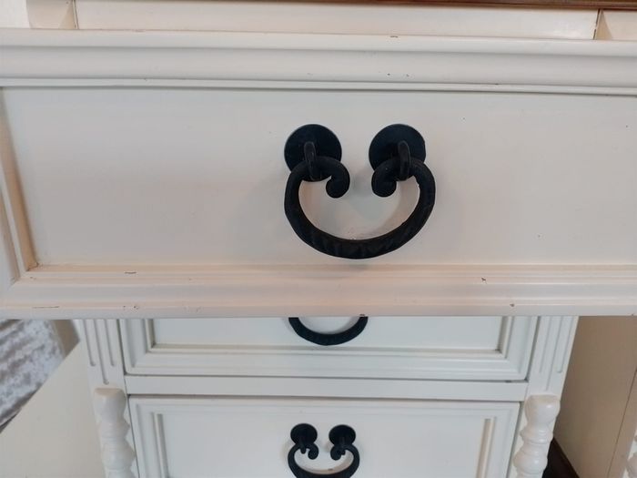 bed side locker