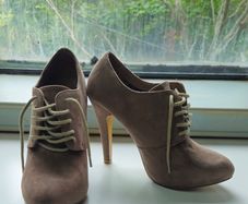 Atmosphere - High Heal Lace Ankle Boots - Size 6 [UK]