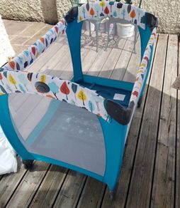 Graco travel cot