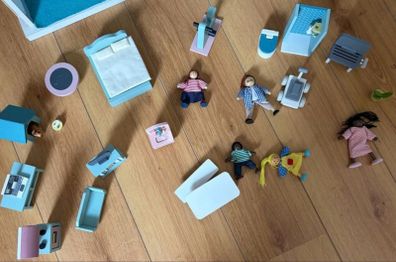 Doll House Accessories