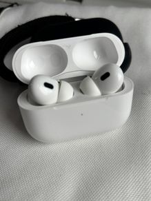 Apple AirPods Pro 1st Generation