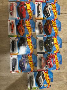Huge bundle of hotwheels