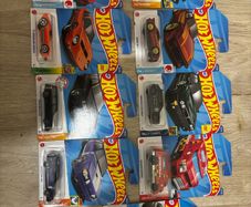 Huge bundle of hotwheels
