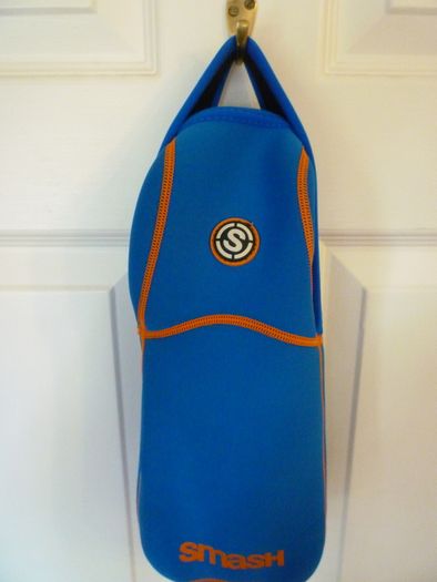 Neoprene stretchy quality bottle holder lunch bag. NEW. Australian Smash Nude food mover biker bottle