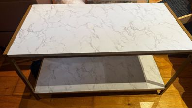 coffee table / centre table