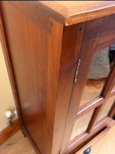 Solid Wood Display Unit