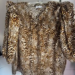 Brand new Papaya leopard print blouse size UK18 EU46 Postage included