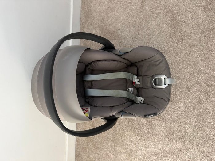 Cybex carseat