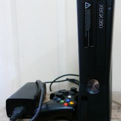 Xbox360 slim 250GB +1Pad