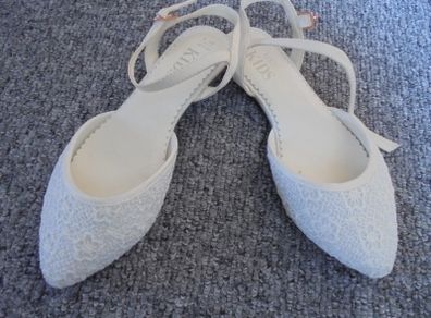 Girls shoes