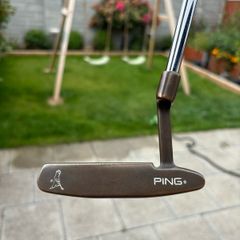 Great condition Copper Anser 2 with Brand new grip plus head cover , original replacement Ping Anser grip   , is also one of the most iconic putters out there .