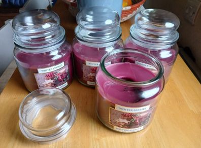4 New Scented Candles