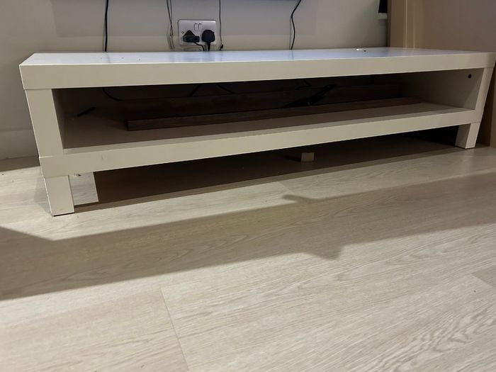 IKEA tv stand - white - free