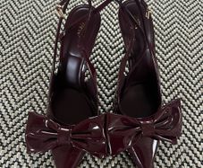Zara burgundy heels size 6