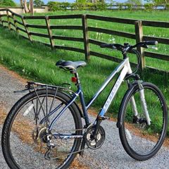Carrera bike. Cycle Hybrid bike