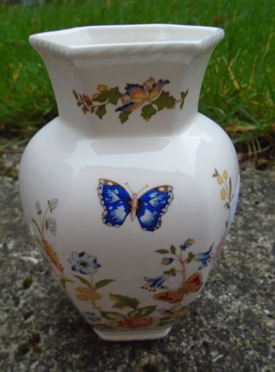 Aynsley Cottage Garden vase, China, Aynsley China, Home decor, Vase