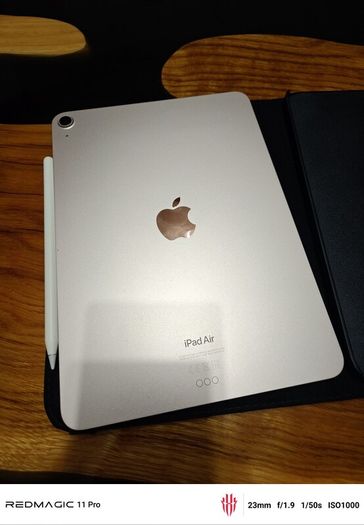 Ipad Air M1 and Apple pencil