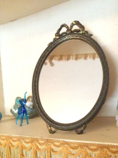 Attractive Brass standing mirror with ribbon bow