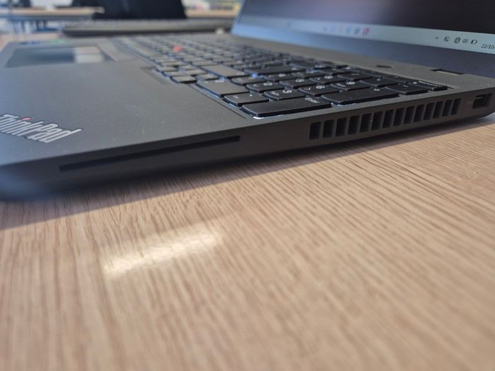 Lenovo ThinkPad P16s Gen 1  Intel Core i5, 16GB RAM, 512GB SSD